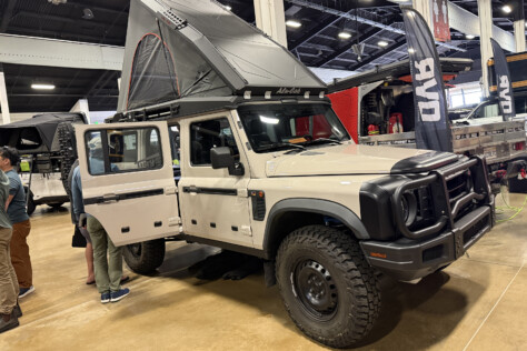 2025s-off-road-shakeup-ineos-grenadier-challenges-the-old-guard-2025-04-25_10-58-39_201394