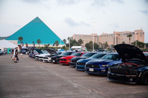 mustang-week-texas-25-friday-night-meet-up-2025-04-30_08-02-36_394751