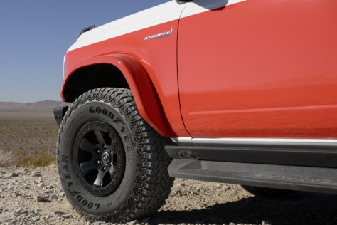 sticker-shock-the-cheapest-2025-ford-bronco-v6-two-door-is-77530-2025-04-04_14-03-47_494853