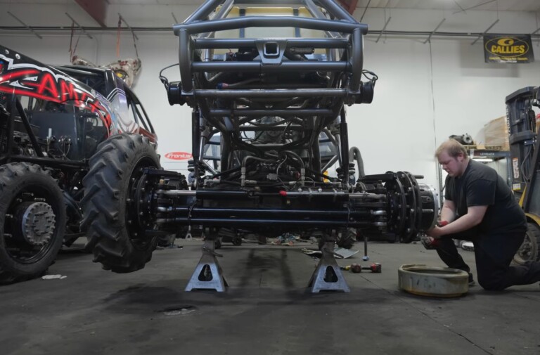 Team Throttle Monster Shows Us How to Build a Monster Jam Truck