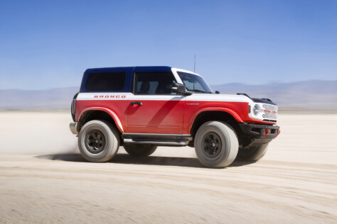 the-cheapest-2025-ford-bronco-v6-two-door-is-77530-2025-04-04_14-02-00_481017
