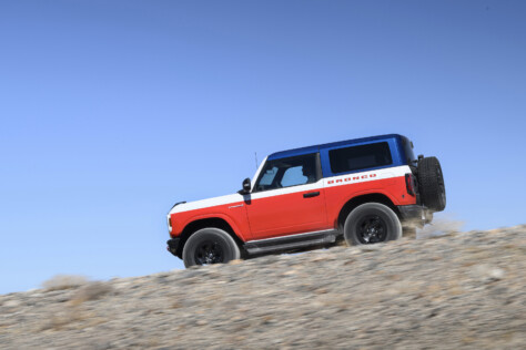 the-cheapest-2025-ford-bronco-v6-two-door-is-77530-2025-04-04_14-02-39_713569
