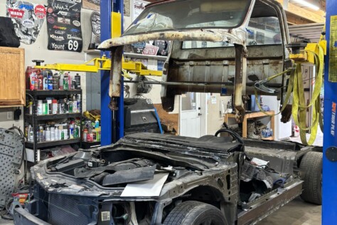 cotton-a-1971-c10-sitting-on-a-fifth-gen-camaro-chassis-2025-05-13_09-59-47_437434
