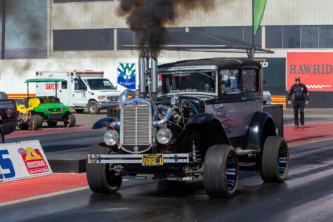 diesels-in-the-desert-nhrda-2025-season-opener-blazes-into-arizona-2025-05-08_13-35-47_734715