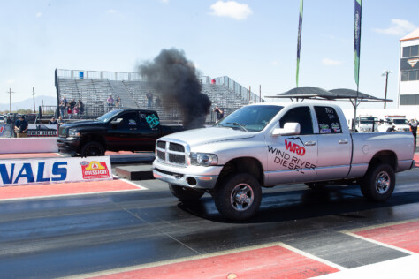diesels-in-the-desert-nhrda-2025-season-opener-blazes-into-arizona-2025-05-08_13-37-47_415207