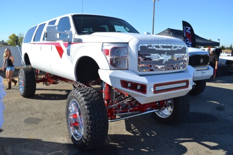 is-the-diesel-ford-excursion-making-a-comeback-20-years-later-2025-05-07_12-31-48_456390