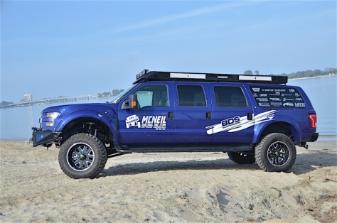is-the-diesel-ford-excursion-making-a-comeback-20-years-later-2025-05-07_12-32-00_393303