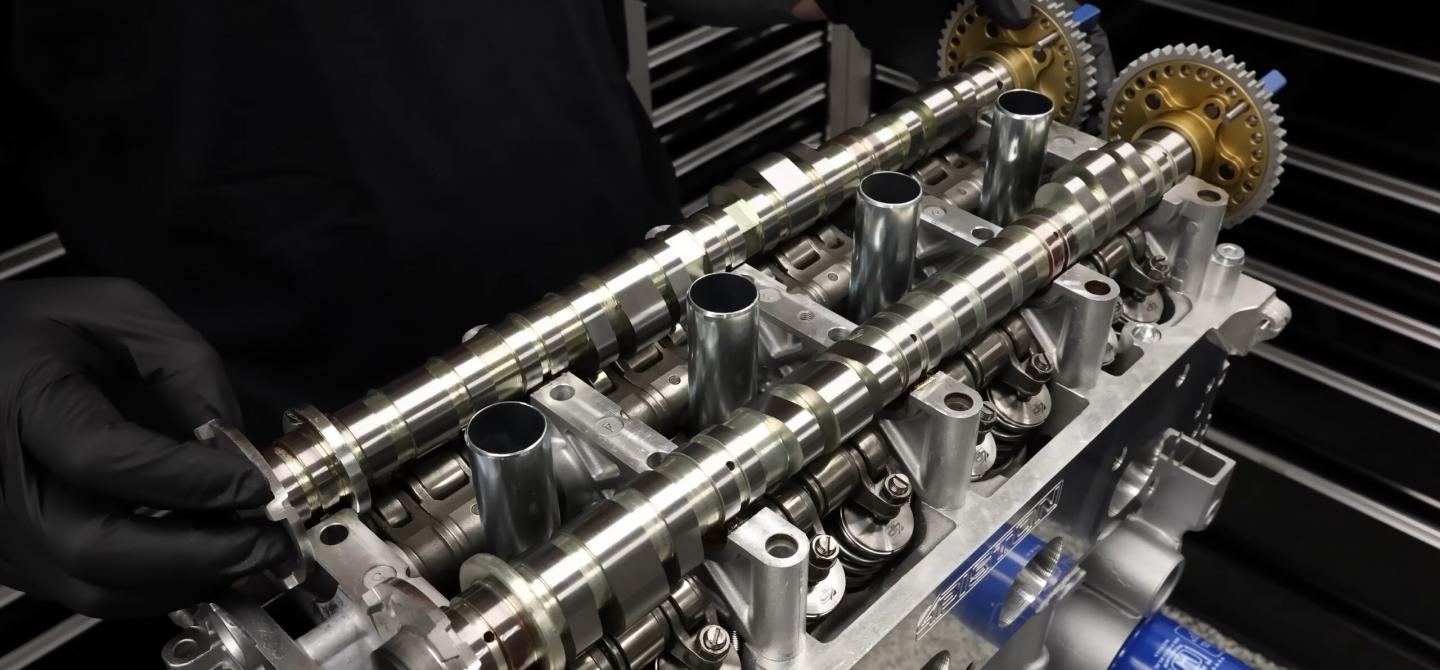 11,500 RPM And 400 HP Per Cylinder — 4 Piston Racing