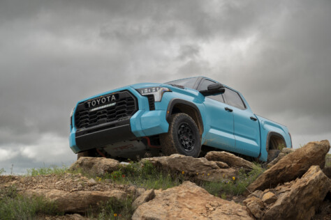 meet-wave-maker-the-bold-new-color-for-2026-toyota-trd-pro-trucks-2025-05-17_09-00-37_929912