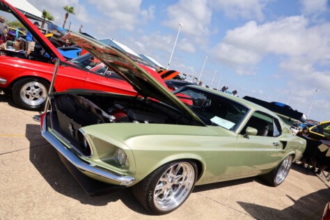 mustang-week-texas-25-car-show-2025-05-05_13-01-49_978299