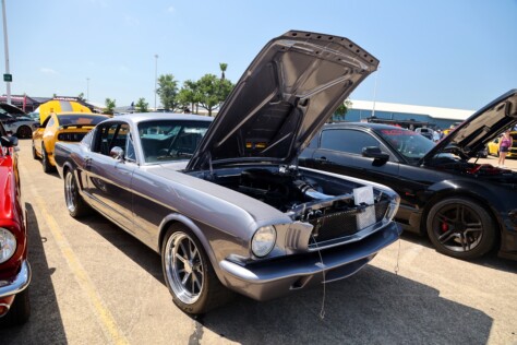 mustang-week-texas-25-car-show-2025-05-05_13-02-34_617039