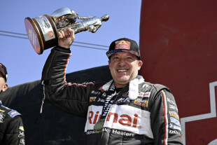 Smoke Rising: Tony Stewart Hits His Stride In Top Fuel