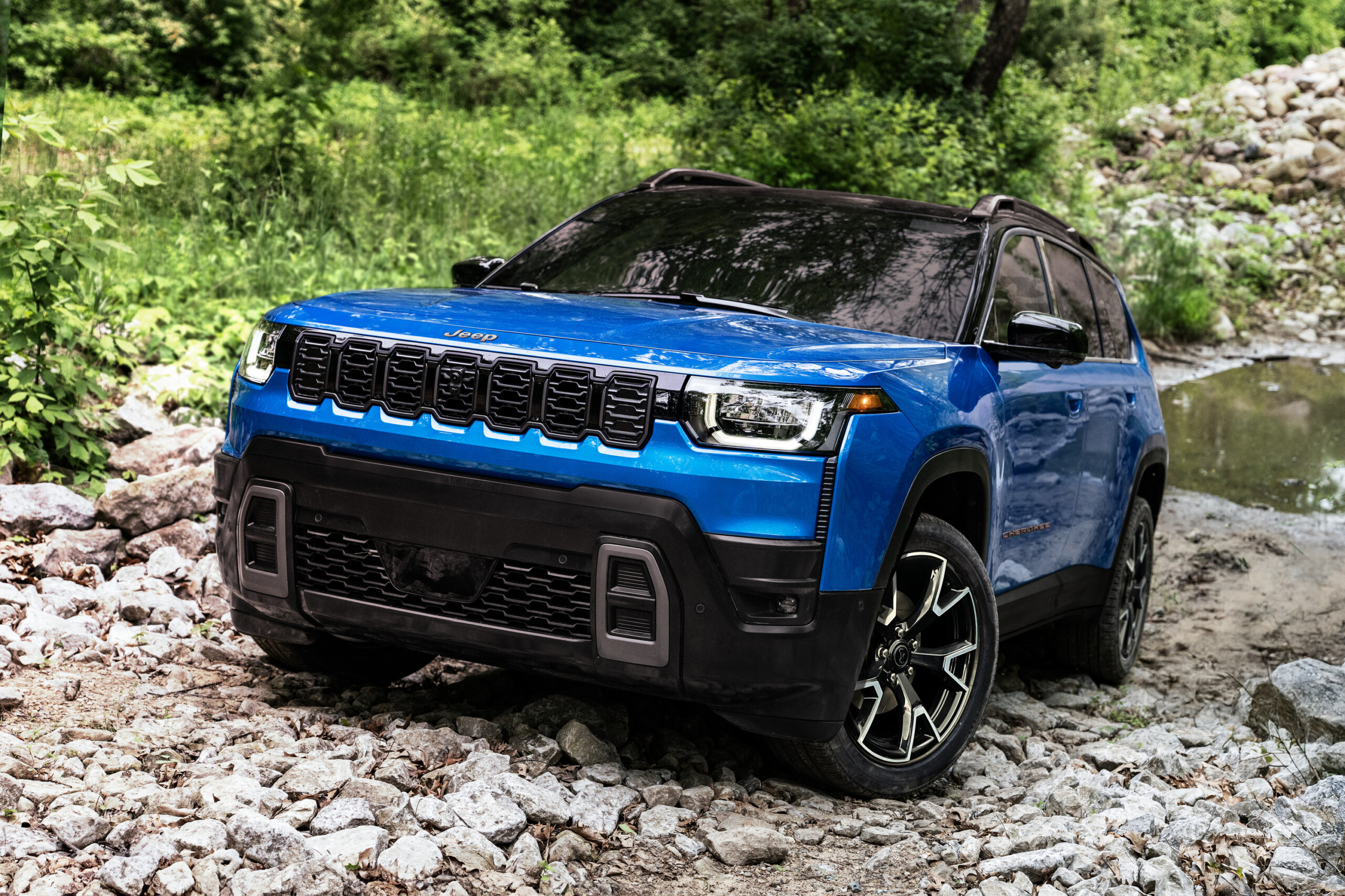 2026 Jeep Cherokee: The Legendary SUV Returns (Wait, It Was Gone?)
