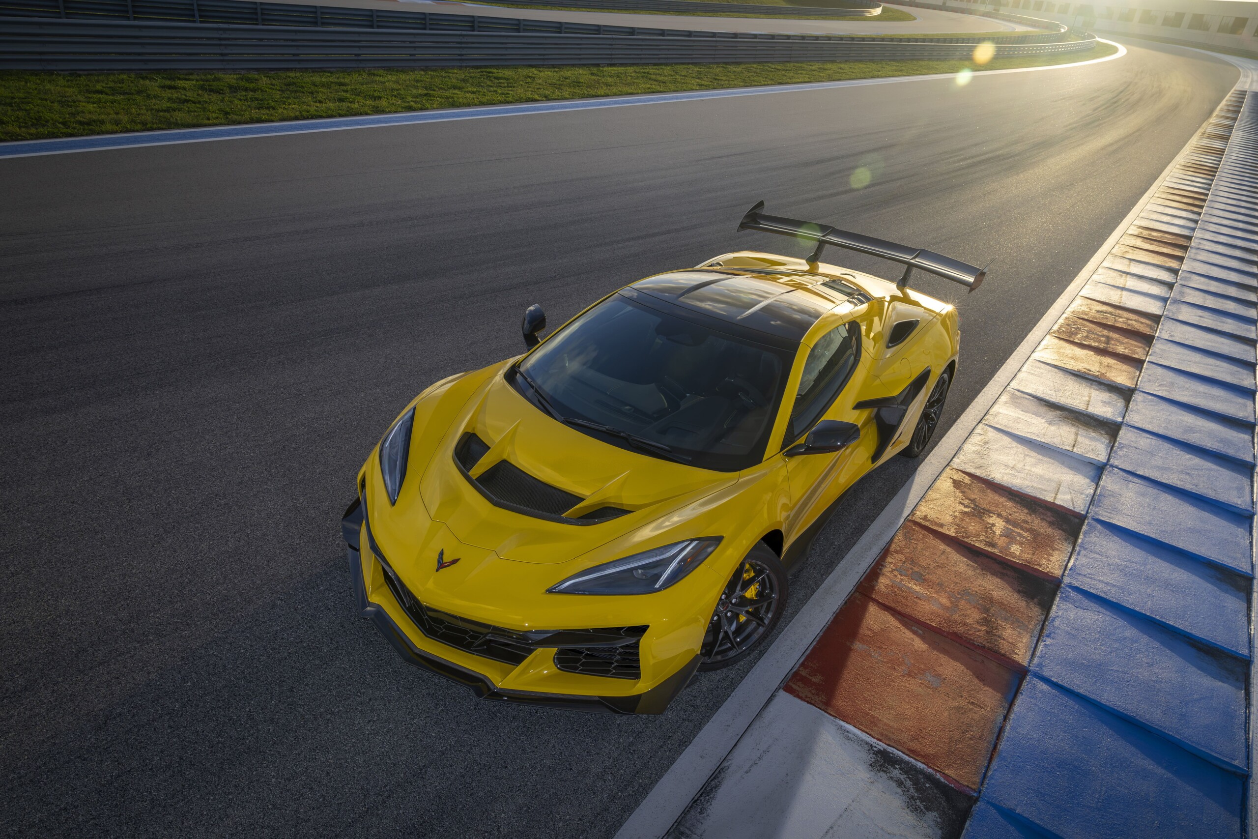 2025 Corvette ZR1 Unleashed With The Most Powerful V8 Ever