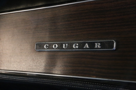 chopped-dropped-1969-mustang-built-the-old-school-way-0028