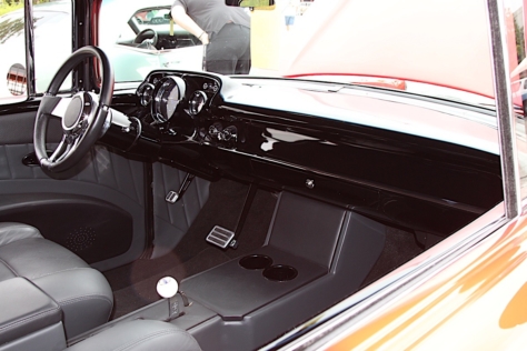 EdelbrockTriFive-08