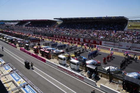 12596djFord-GT-Finishes-P2-At-Le-Mans-2017-35362980435o
