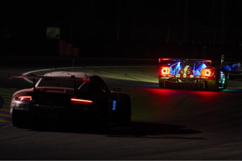 13433djFord-GT-Finishes-P2-At-Le-Mans-2017-34528914054o