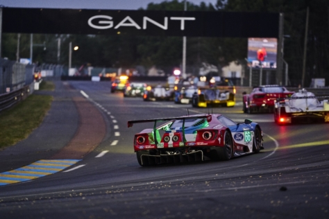 15060djFord-GT-Finishes-P2-At-Le-Mans-2017-35248569551o