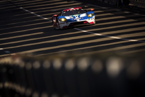 7133dgFord-GT-Finishes-P2-At-Le-Mans-2017-35358327215o