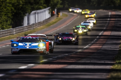 7839dgFord-GT-Finishes-P2-At-Le-Mans-2017-35197131392o