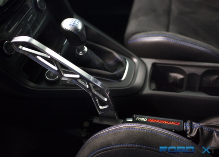 sema-2017-focus-rs-drift-stick-makes-hooning-easy-0003