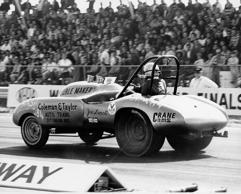 Joe Lunati’s “Trouble Maker” A-Modified Sports Devin won the NHRA Street Eliminator title at the U.S. Nationals in both 1964 and 1966. Joe built the car’s chassis on the floor of his home garage, including fabricating the lumpy “hood” to meet AM/SP class rules.