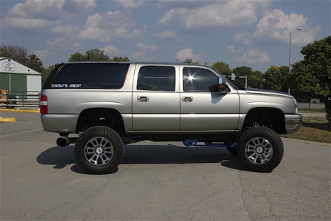 subbing-out-jordon-voleks-2003-chevy-suburban-aka-dura_yacht-0050
