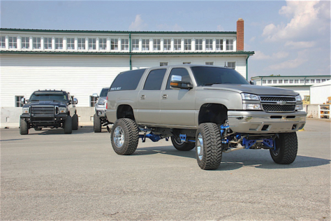 subbing-out-jordon-voleks-2003-chevy-suburban-aka-dura_yacht-0052