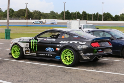 massive-meet-n-greet-kicks-off-mustang-week-2017-in-style-0047