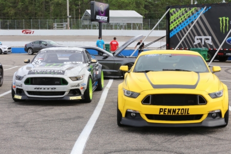 massive-meet-n-greet-kicks-off-mustang-week-2017-in-style-0049