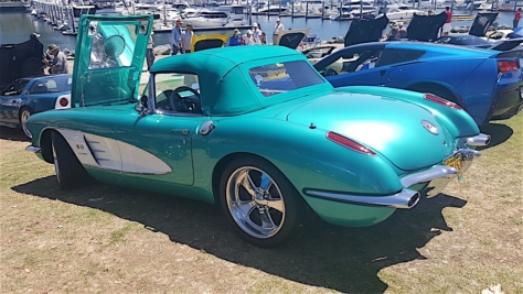 Turqoise-Green-1960-with-Old-LT11