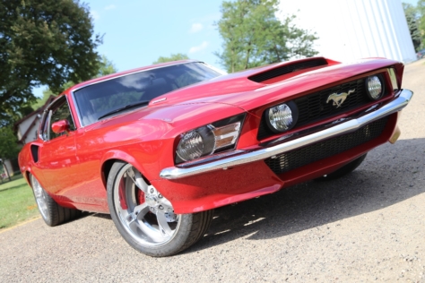 hellcat-conquering-classic-pony-packs-modern-gt500-power-0021