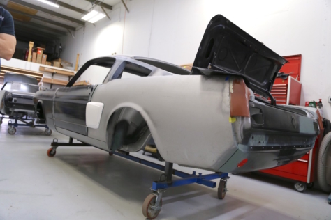 Revology-Mustang-Media-Drive-0044
