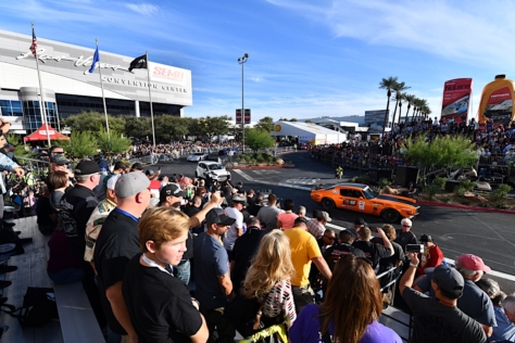 sema-2017-cruising-through-the-convention-center-to-sema-ignited-0015