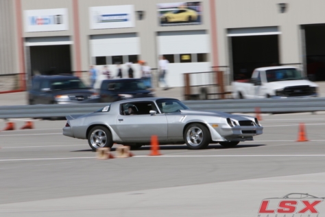 holley-ls-fest-2017-highlights-our-favorite-ls-swaps-0047