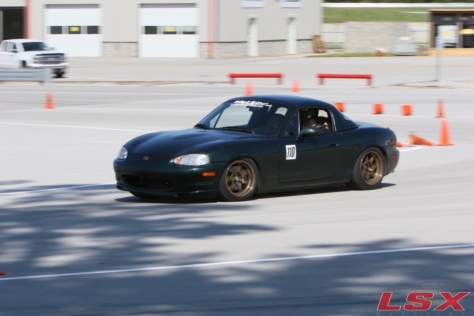 holley-ls-fest-2017-highlights-our-favorite-ls-swaps-0055