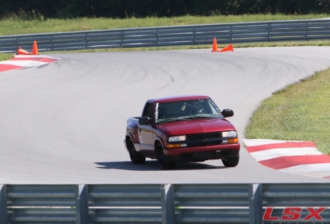 holley-ls-fest-2017-highlights-our-favorite-ls-swaps-0057