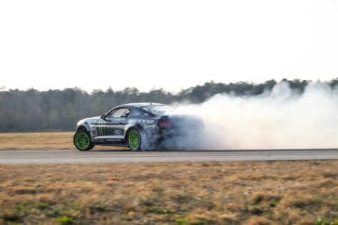 14-Mustang-RTR-Drift-Team-Expands