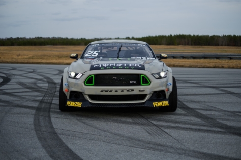 18-Mustang-RTR-Drift-Team-Expands
